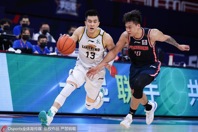 西甲倒计时，多特蒙德今夜手感冰凉，细节引发关注，球迷炸锅，团队化学反应显著的简单介绍